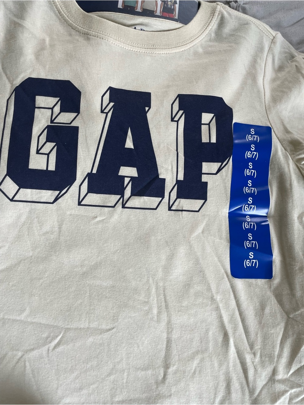 NWT Boys GAP t-shirts - Picture 2 of 5